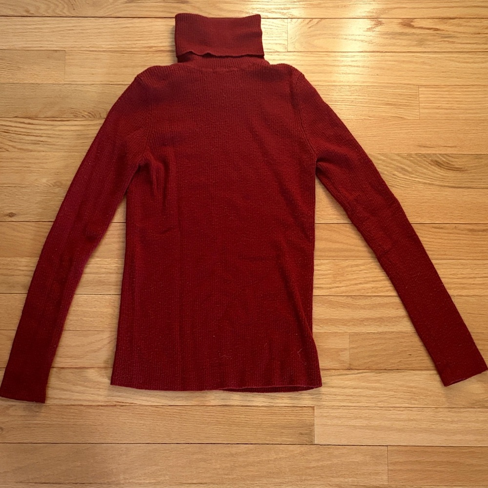 Uniqlo XXS Turtleneck Sweater